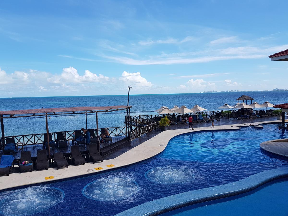 Suite Frente Al Mar Cancún Eksteriør billede