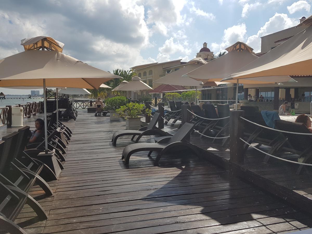 Suite Frente Al Mar Cancún Eksteriør billede